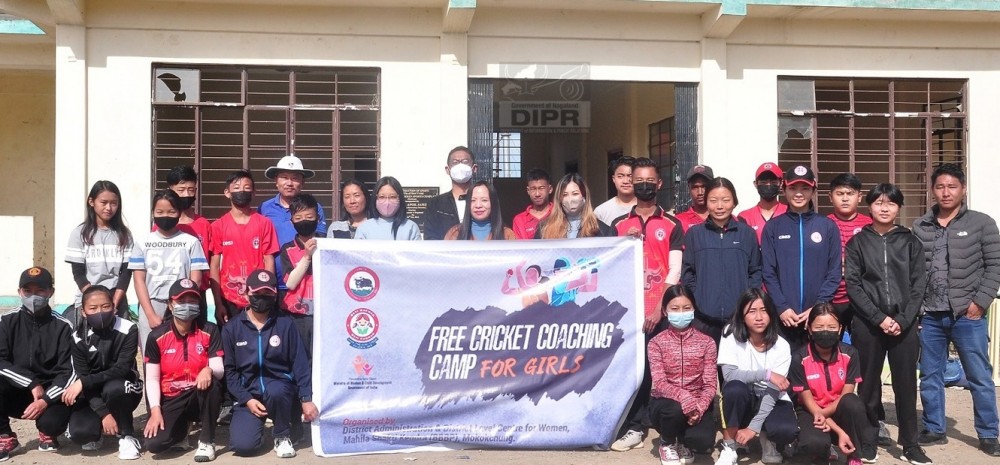 Officials and participants of free cricket coaching camp for girls at Mokokchung on January 18. (DIPR Photo)